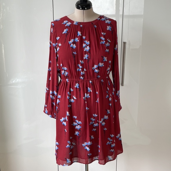 Dress with long sleeves Color- Red/Blue/Black Size-Medium NWOT - Picture 8 of 15